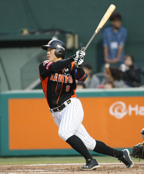 전준우선수의 적시타점 장면